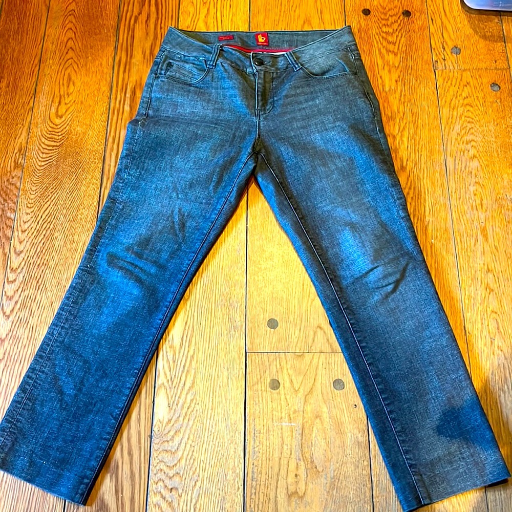 EUC Women’s Vintage Sassoon Jeans. Size 4 (32 waist)
